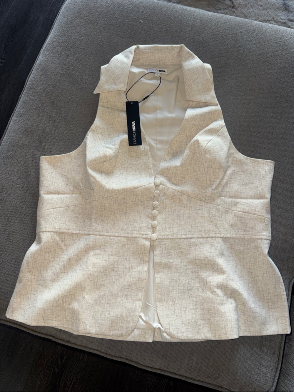 Fashion Nova Cream Textured Button-Front Vest Tank